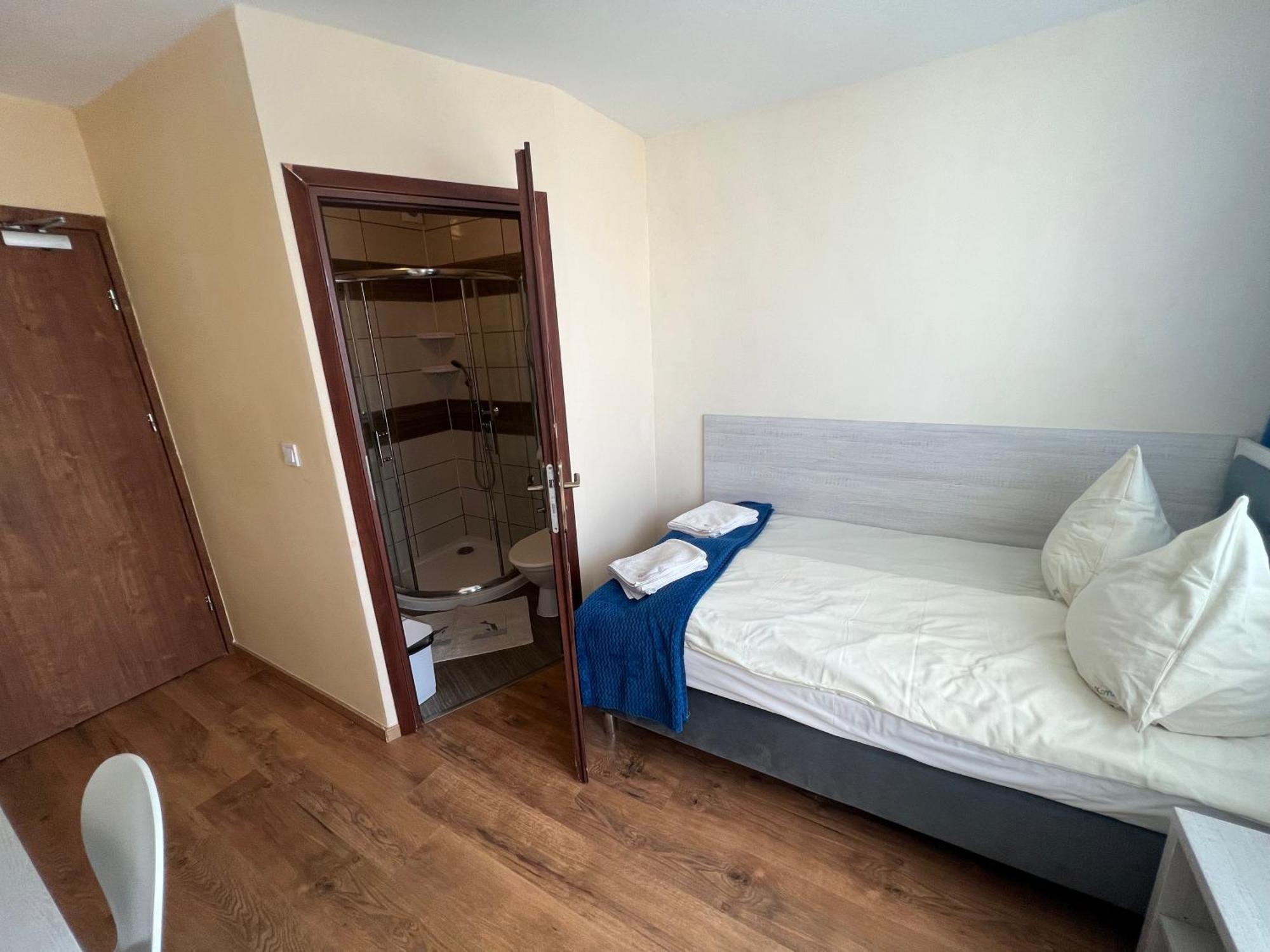 Dom Wczasowy Koral Dziwnów Buitenkant foto
