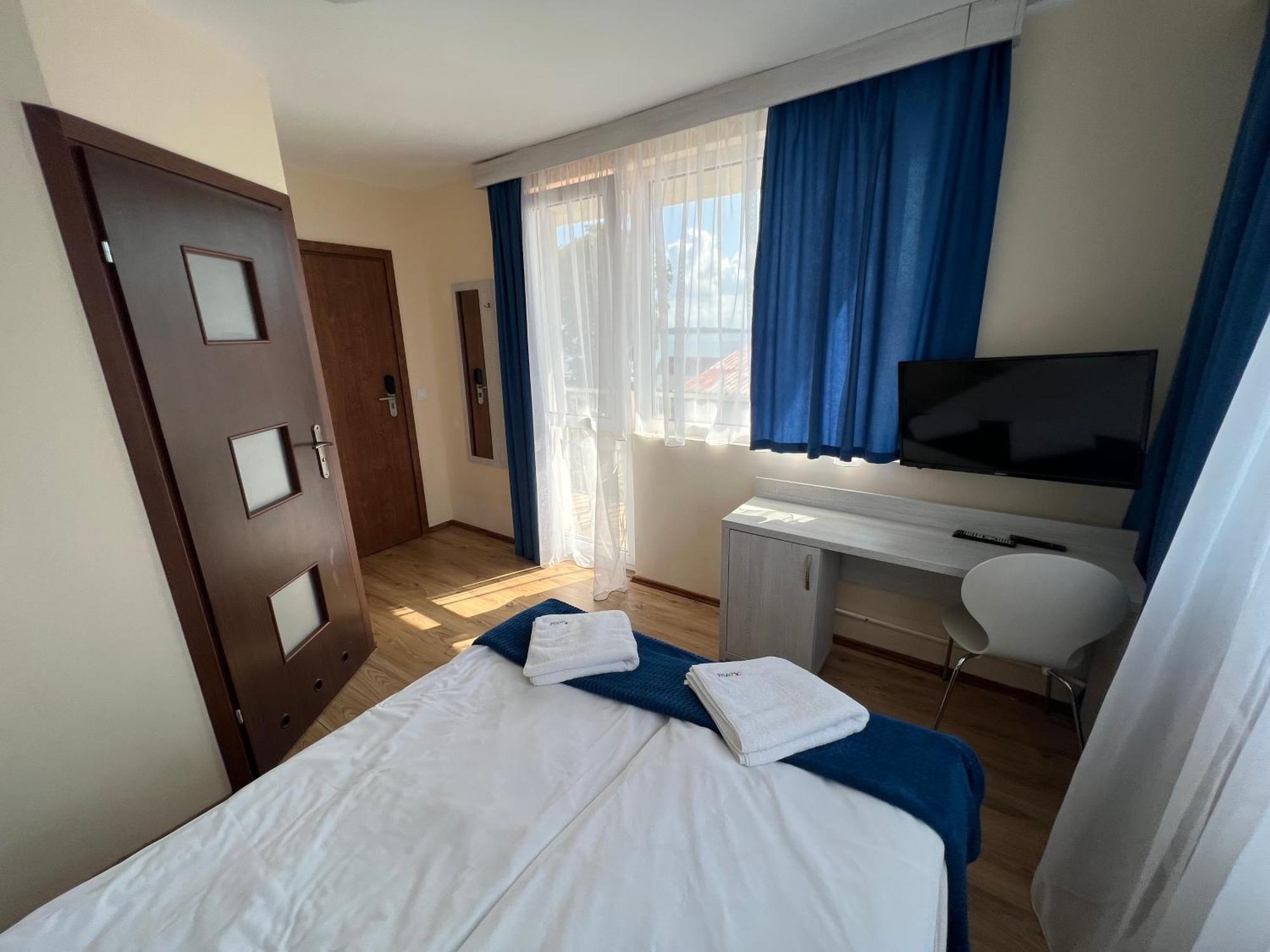 Dom Wczasowy Koral Dziwnów Buitenkant foto